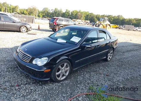 2007 Mercedes-Benz C 230 Sport z USA, uszkodzony, nr VIN WDBRF52H67F923787